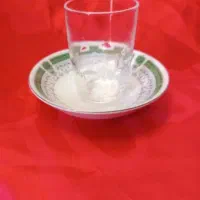 استکان باریک عینکی یا انگشتی فرانسه و نعلبکی قدیمی