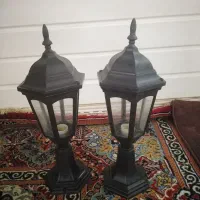 دو عدد چراغ سر در حیاط