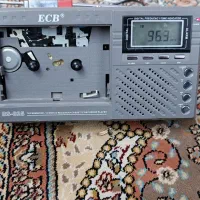 رادیو برقی سالم دیجیتال به همراه نوار کاست