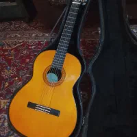 گیتار یاماهاc70 اصلی
