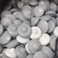 تگ لباس و کیف وکفش
