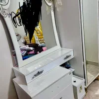 کمد و میز ارایش
