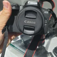 دوربین Canon EOS R50 (در حد نو) + کیف+ رم