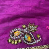ساری هندی جواهردوری