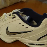 کفش Nike Air Monarch IV اورجینال