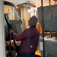 فروش و نصب شیشه اتومبیل