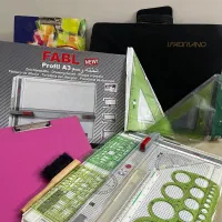 تخته رسم+۲عدد تخته شاسیa3+اِشل و۳عدد شابلون مبلمان