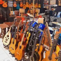 گیتار های وارداتی نو قیمت قدیم