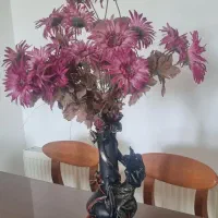گلدان وگل مصنوعی