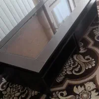 فروش میز جلو مبلی وچهار عدد صندلی نهارخوری