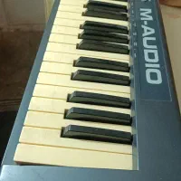 میدی کنترلر midi controller