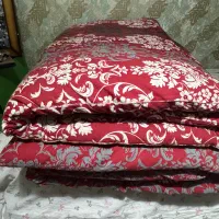 تشک یک نفره پر پنبه و در حد نو و تمیز