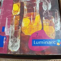یک عدد رنده برقی و ی ست پارچ و لیوان