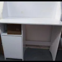 میز تحریر سفید در حد نو(ام‌دی‌اف)
