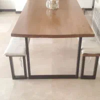 میز نهار خوری با دو نیمکت چوب روس
