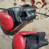 دستکش بوکس جنس قدیمی