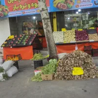 کارگر سبزی فروش و کارگر ساده