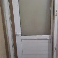 درب پی وی سی