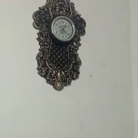 ساعت دیواری طلایی قیمت300هزار تومان