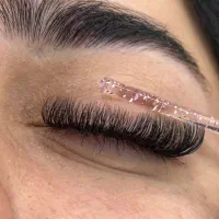 مدل اکستنشن مژه برای تکمیل البوم (هزینه مواد فقط)