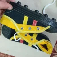 کفش فوتبال دهه شصت