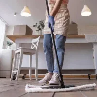 به همکار خانم جهت نظافت و کمکی در مطب نیازمندیم