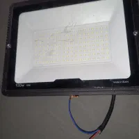 پژکتور۱۰۰وات ۲۰۰وات