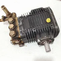 پمپ کارواش ایتالیایی اصلی تک وکوبله شده سالم سلامت