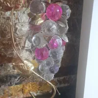 ۲ عدد انگور دکوری و یک عدد تابلو فرش