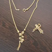 گردنبند و گوشواره طلا