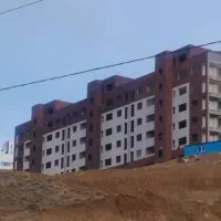 ۱۰۰ متری با پارکینگ مسقف ، سند اماده انتقال