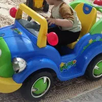 ماشین شارژی برقی بزرگ