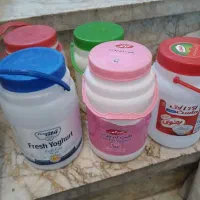 دبه خالی ماست برای خیارشور و ظرف یکبار مصرف
