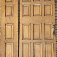 درب چوبی پذیرایی - پرده کرکره فلزی