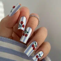 تجربه لوکس ناخن