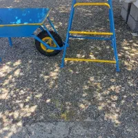 فرغون وچهار پایه واتاق