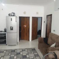 یک واحد آپارتمان طبقه سوم