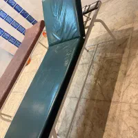 تخت معاینه و بستری دو شکن کاملا نو و سالم
