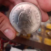 سکه ، نقره و رادیو قدیمی