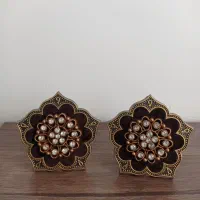گل میخ پرده