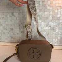 کیف نسکافه ای برند توری برچ