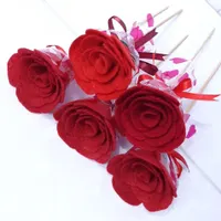 شاخه گل تزیین شده