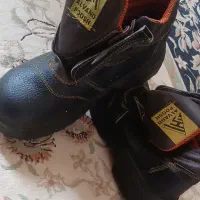 کفش کار سایز ۳۹ و۴۰  نو کفش تبریز