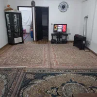 85 متری دوخواب  طبقه بالا راه جدا حمیدیان