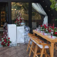 گل ارایی و بادکنک آرایی دیزاین لند