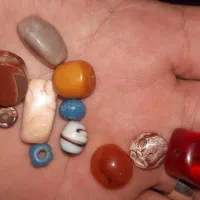 تعدادی مهره قدیمی گبری