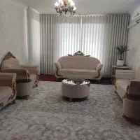 فروش یک مبل ۷ نفره به همراه میز تلویزیون
