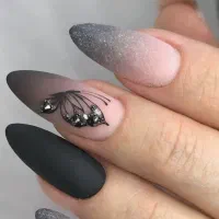 جذب ناخن کار