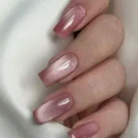 آموزش کاشت وخدمات ناخن نگار