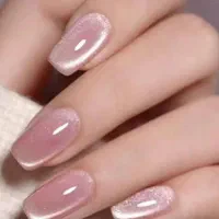 کاشت ناخن با ۱۰ سال سابقه کار